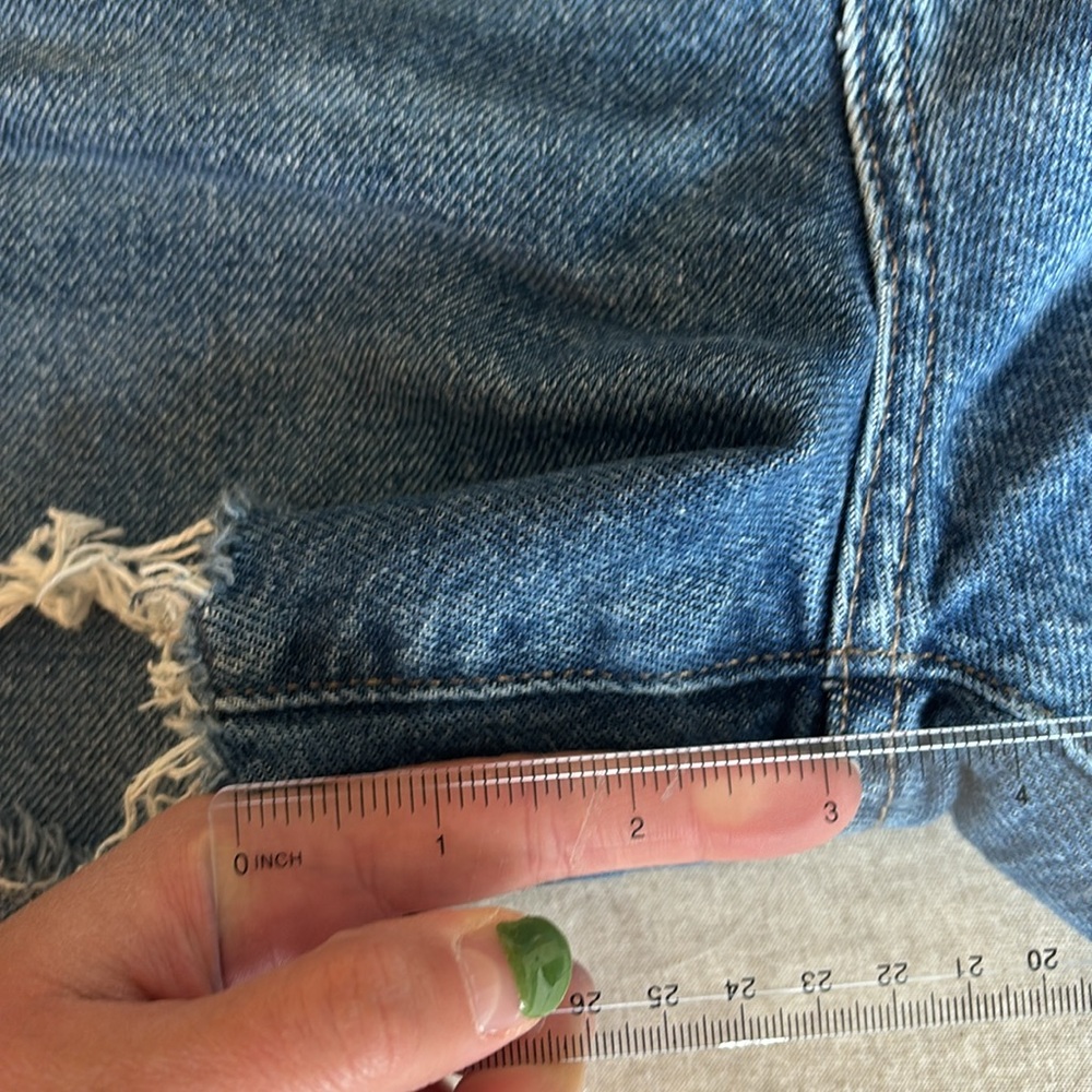 Distressed denim shorts - Picture 3 of 5